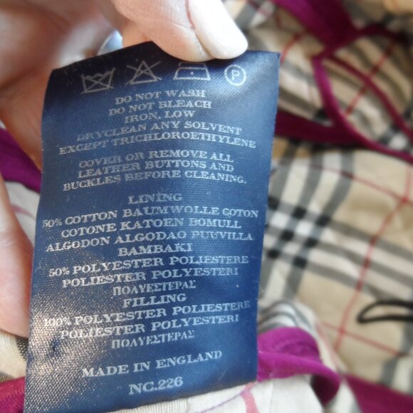 Burberry London Burgundy Quilted Barn Jacket – Size XS - Picture 16 of 16